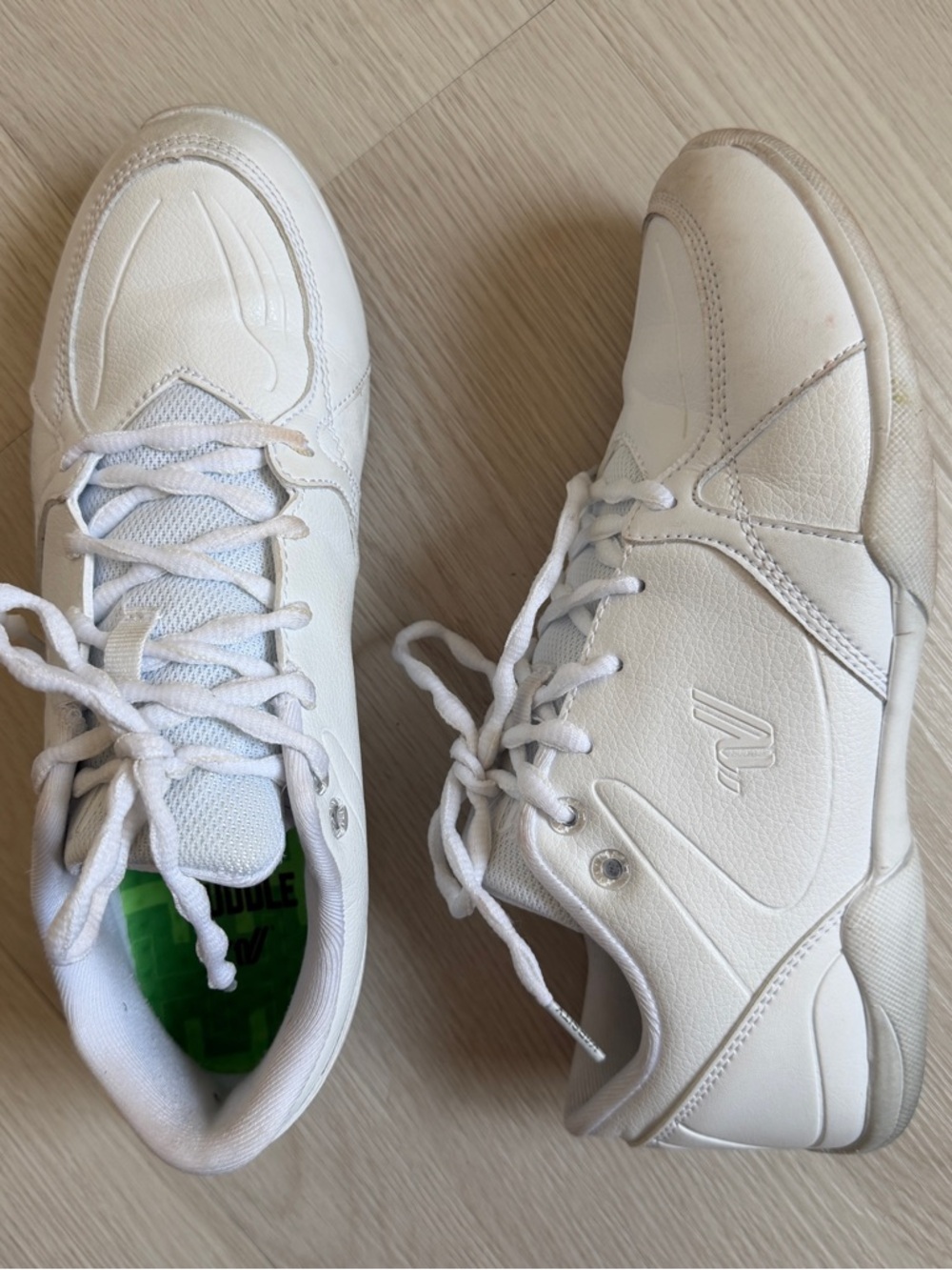 Varsity Huddle Cheerleading Shoes Womens 8.5 White Lace Up Cheer Athletic - Picture 12 of 16